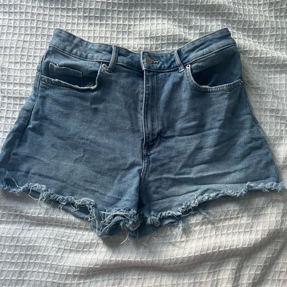 H&M Frayed Hem Blue Jean Shorts